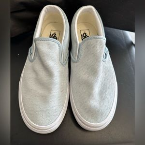 Men’s/Women’s Winter Sky White Vans Men’s Size 8.0 Women’s Size 9.5
